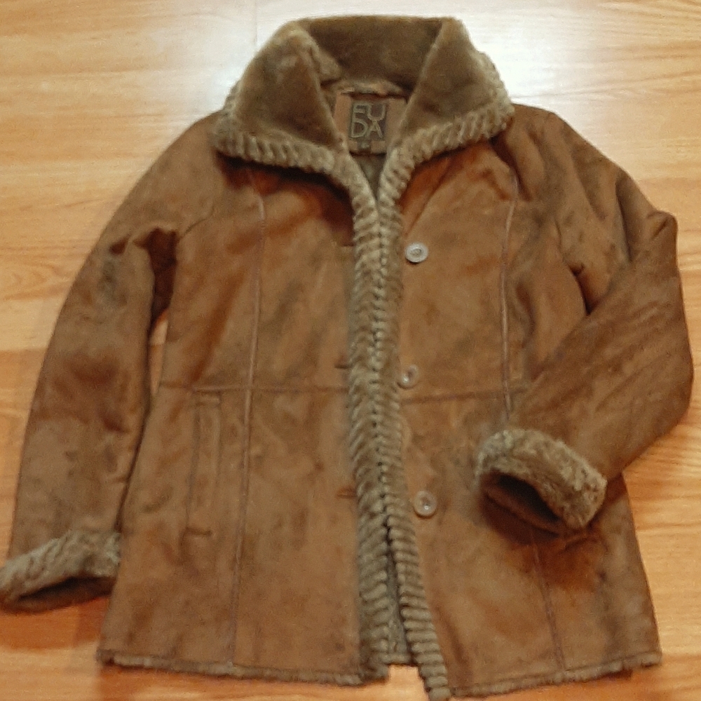FAUX LEATHER/ FUR 70'S INSPIRED FUDA COAT